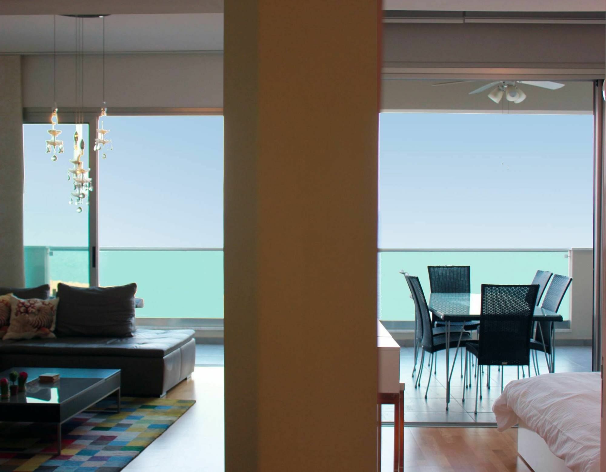 Beachfront Luxury Apartment Larnaca